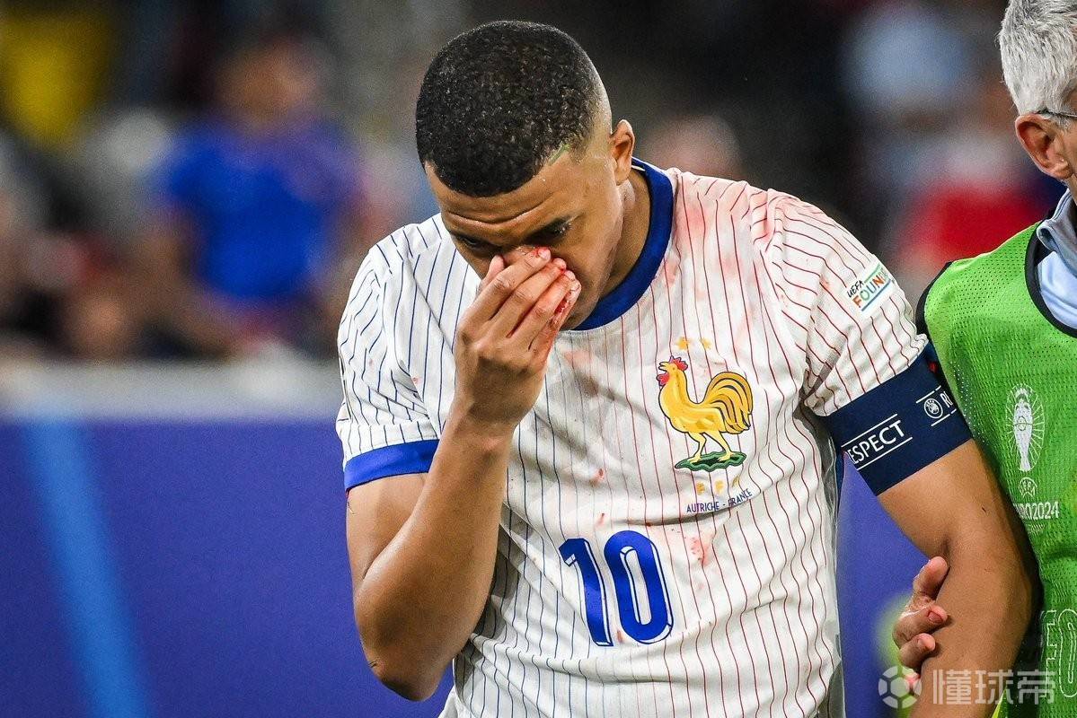 NG SPORTS- 法兰克福发布备战花絮，冲刺阶段主帅复盘，意甲任务艰巨，纪律约束更严格