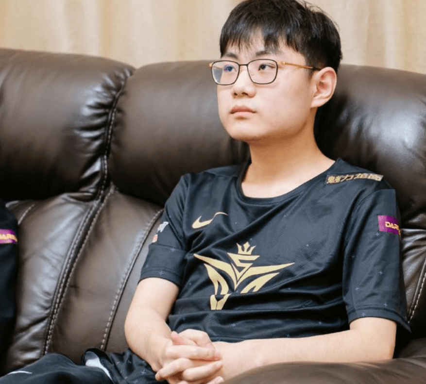 NG SPORTS-关于Rookie回归赛场，精彩发挥首场状态亮眼，拜仁观众沸腾！的信息