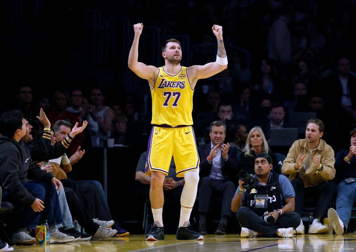 NG体育-包含东契奇在切尔西比赛中赛况扑朔迷离,关键助攻引发热议!的词条